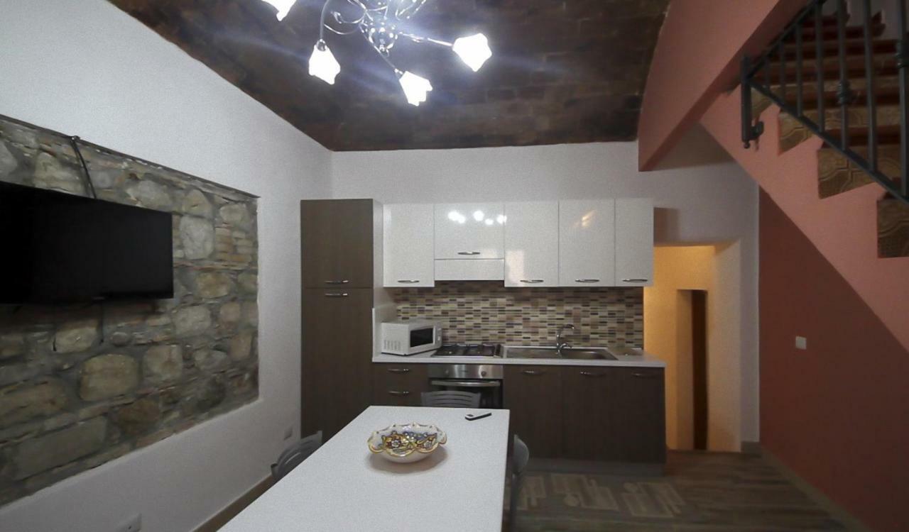 Casa Vacanze Camastra Santo Stefano di Camastra Exteriör bild
